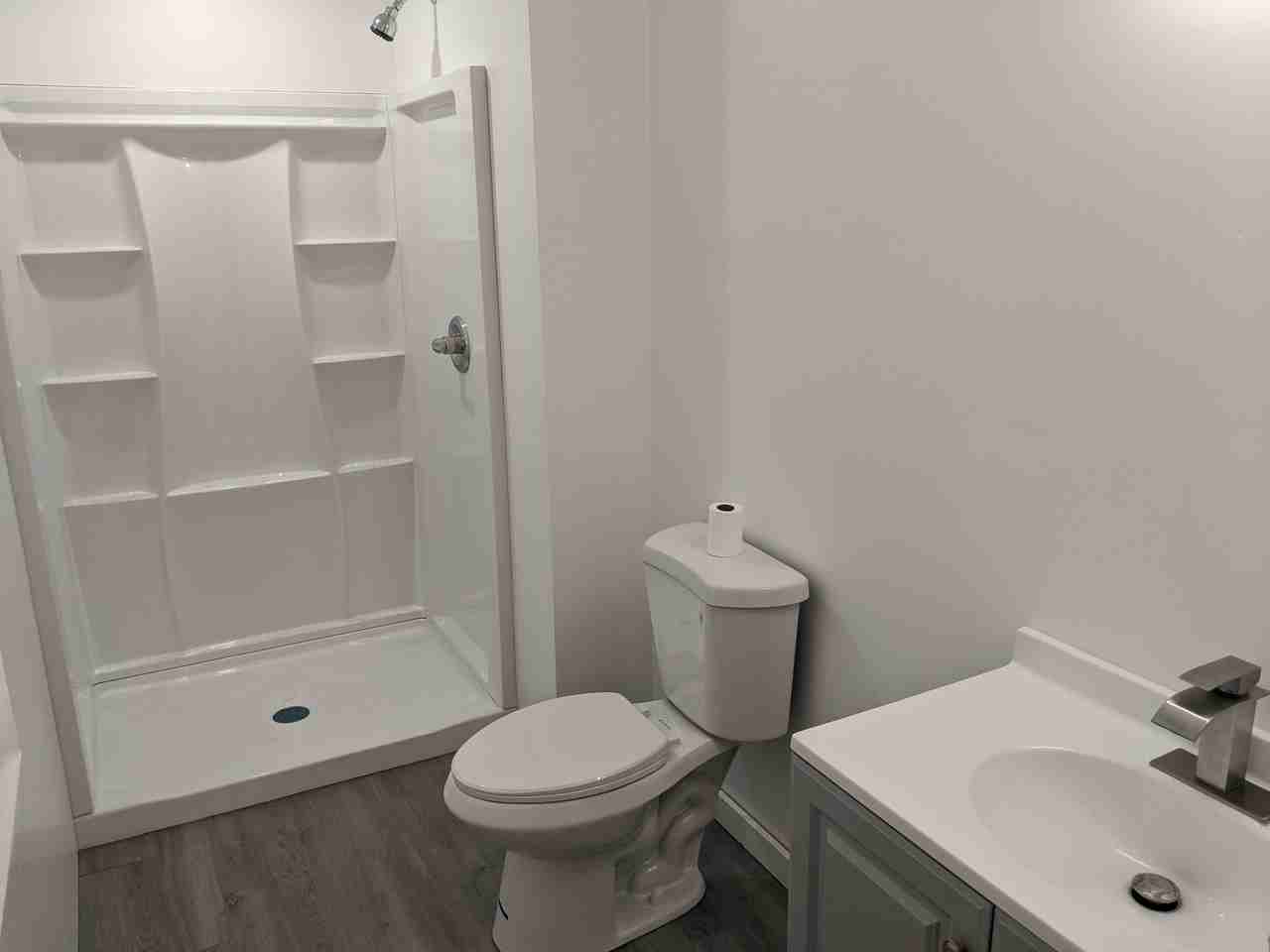 898 Se Saint Johns St #NA - Photo 5 of 6