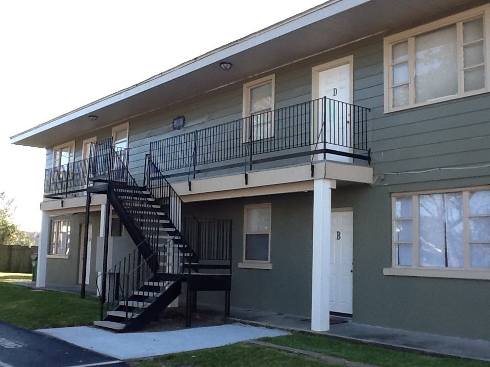 2110 Willow St #C - Photo 4 of 5