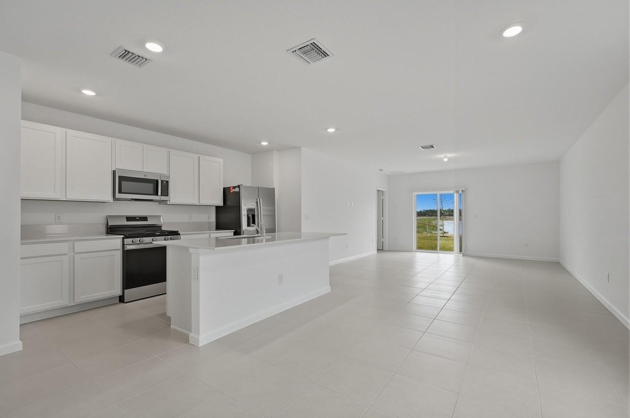 10436 Nw Suncrest Loop, #NA - Photo 2 of 10