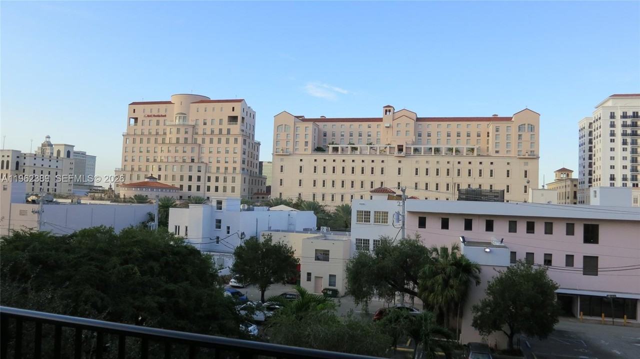 100 Andalusia Ave #402 - Photo 7 of 7