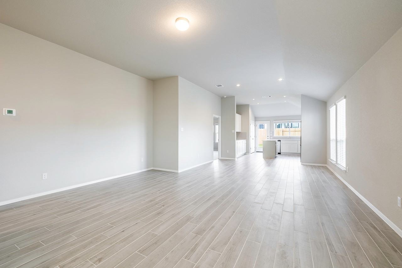 105 Crescent St #NA - Photo 3 of 18