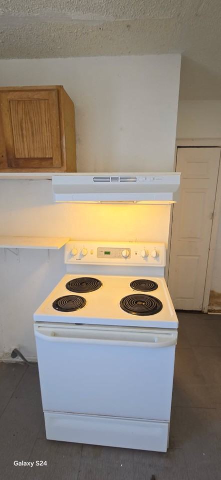 1807 Maple Dr #NA - Photo 6 of 13