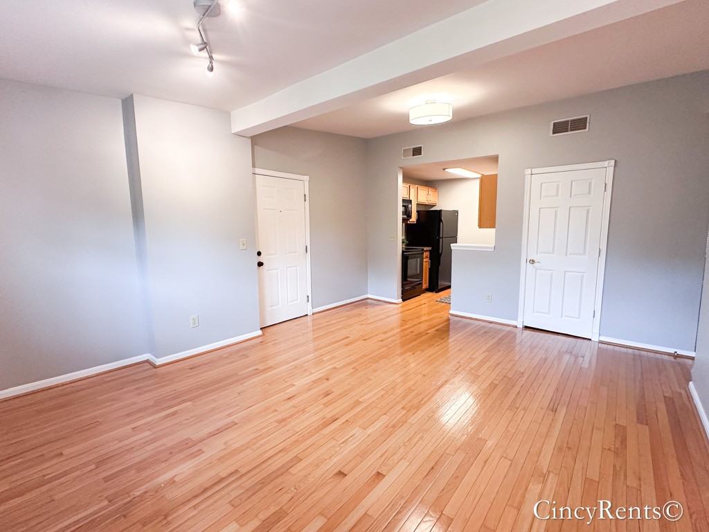 2126 Fulton Ave #6 - Photo 3 of 24