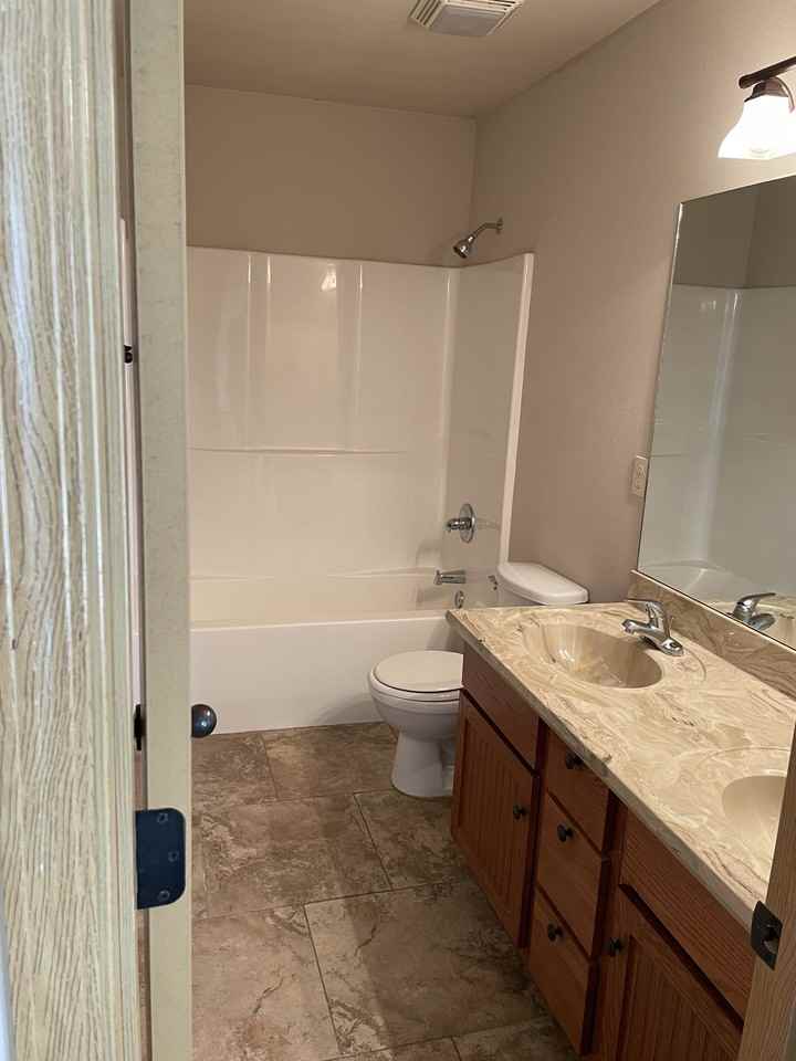 2103 N 52nd St - Photo 3 of 8