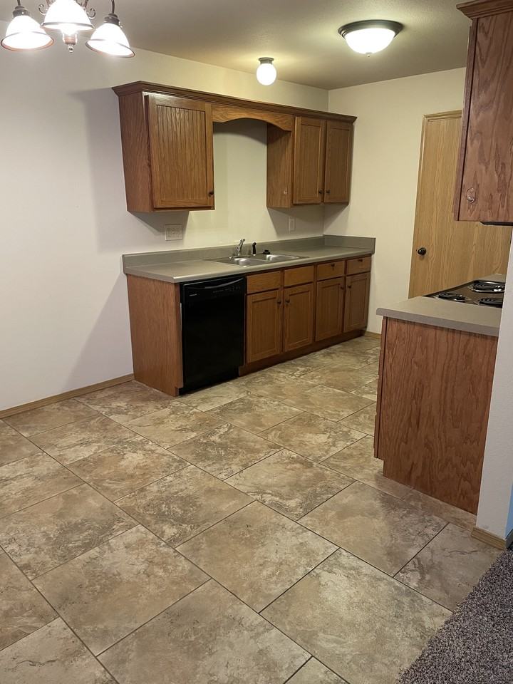 2103 N 52nd St - Photo 6 of 8