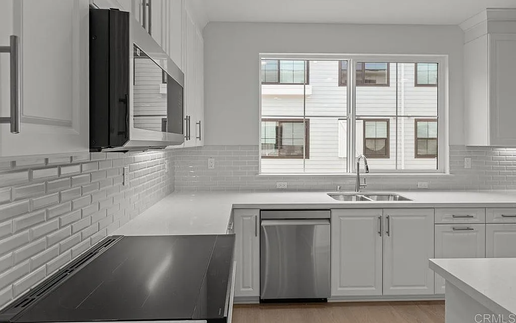 2524 Chamomile Ln #2524 - Photo 5 of 41