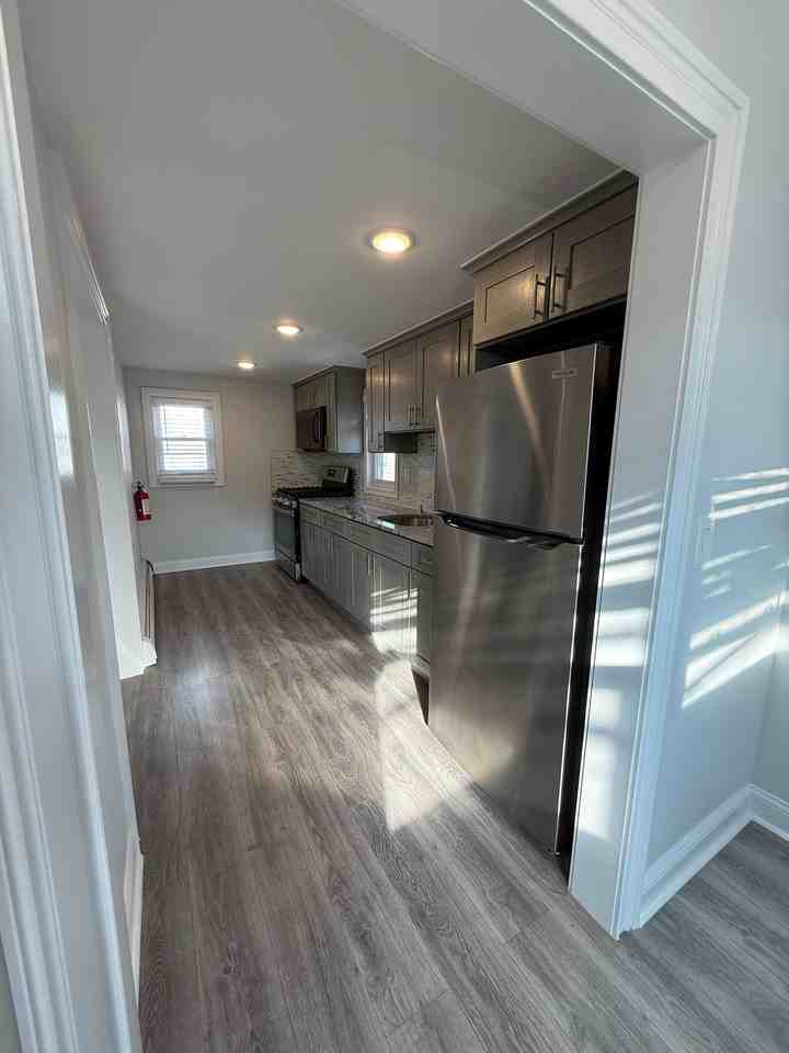 87 Elm St #2L - Photo 7 of 7