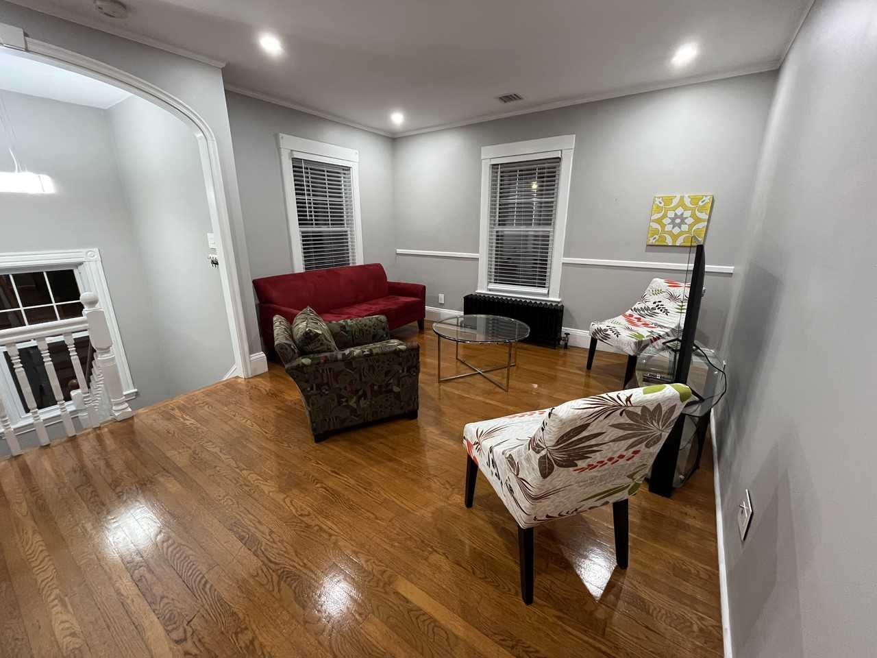 548 High St #2 - Photo 3 of 11