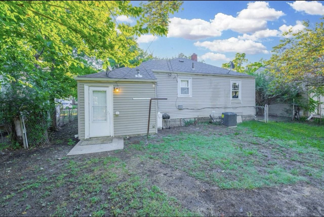 1637 S Pattie St #NA - Photo 2 of 10