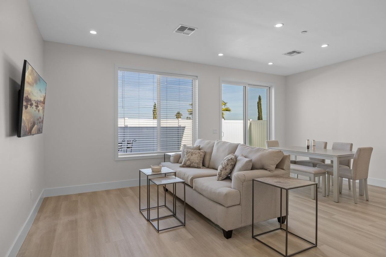 16714 E Almont Dr - Photo 2 of 20