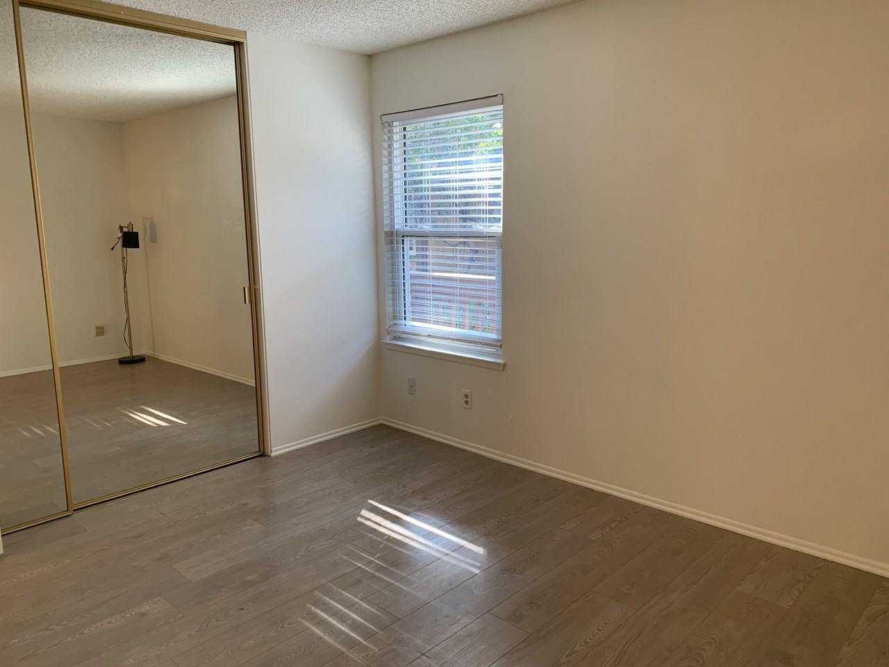 7120 Carlson Cir #290 - Photo 4 of 13