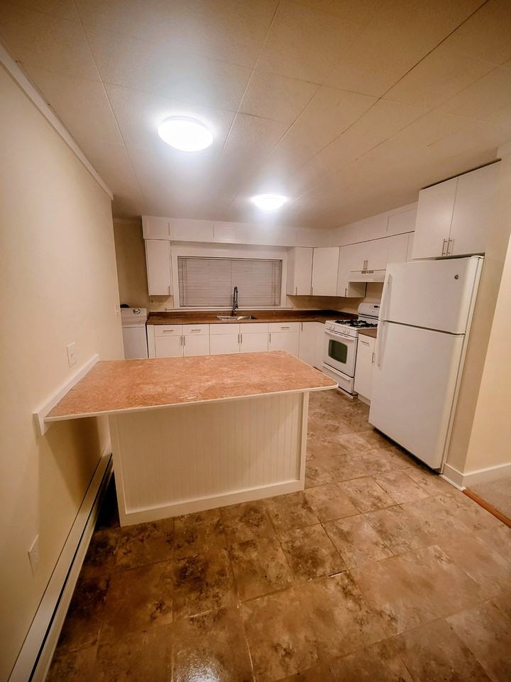 706 Avenue K #2 - Photo 5 of 11