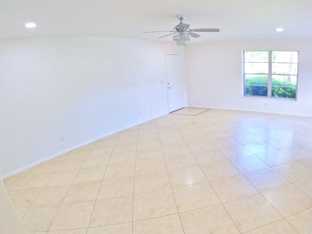 2 Lake Vista Trl #107 - Photo 3 of 6