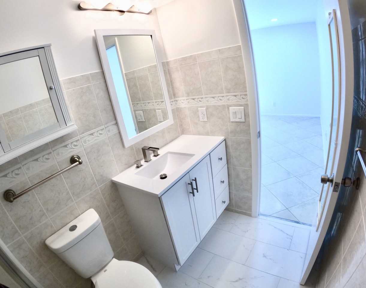 2 Lake Vista Trl #107 - Photo 4 of 6