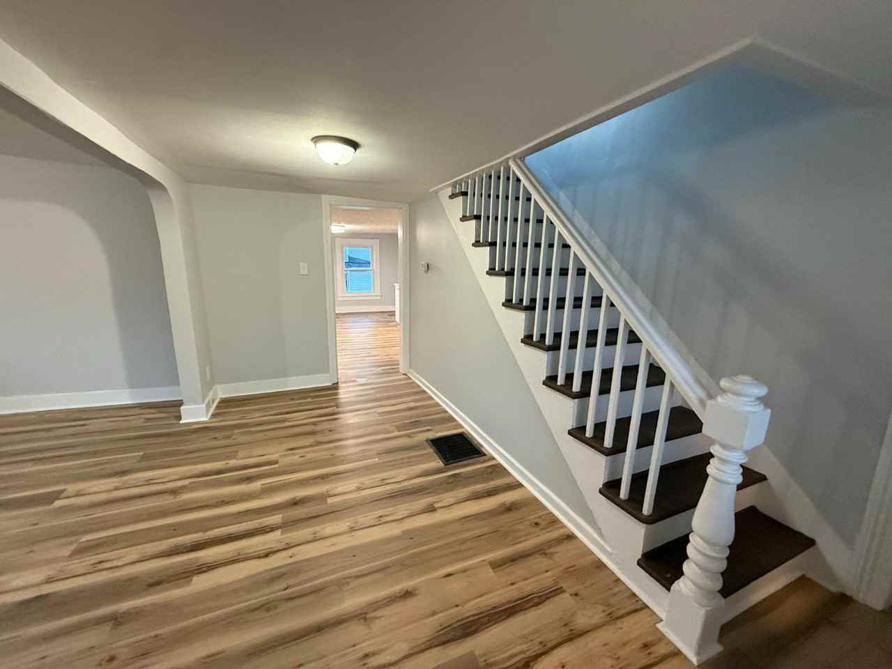 127 4th St - Photo 5 of 13