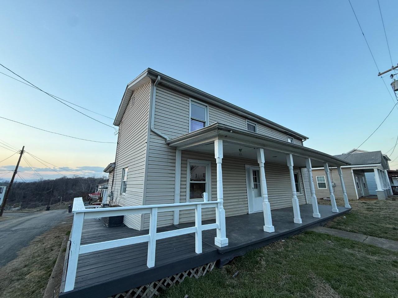 127 4th St - Photo 6 of 13