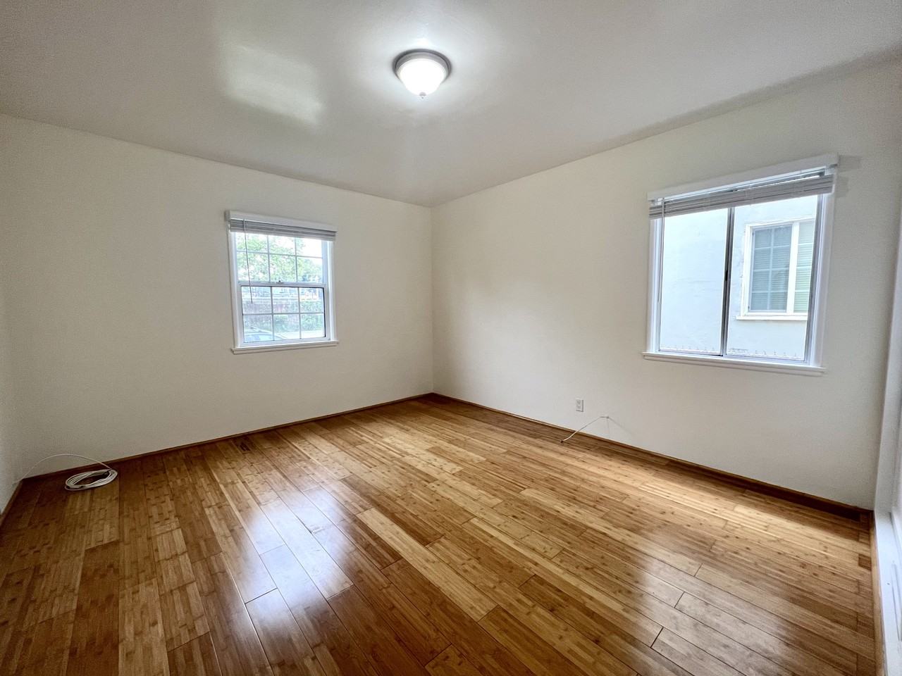 526 N Van Ness Ave #1 - Photo 7 of 11