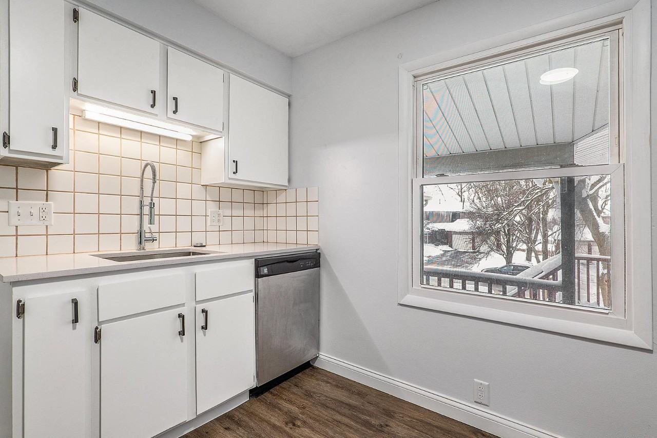 2243 Saginaw Rd Se - Photo 4 of 20