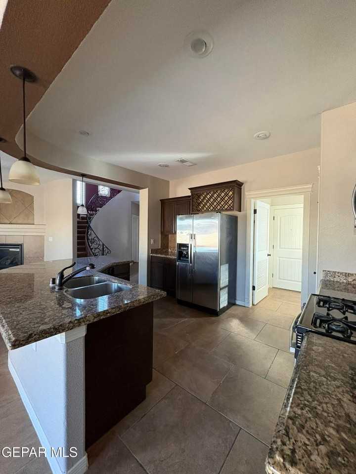 2893 Pasillo Rock Pl #4 - Photo 6 of 50