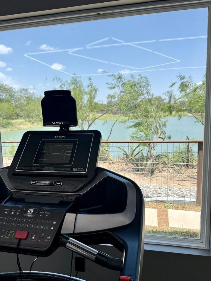 4001 Jenna Ln - Photo 7 of 10