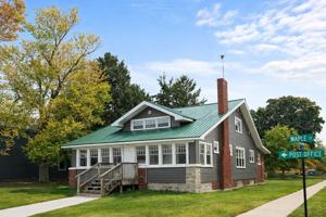 featured image of 2057 Maple Ave