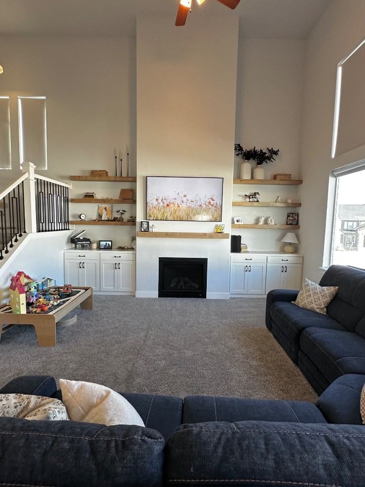 353 N High Ridge Rd - Photo 2 of 20