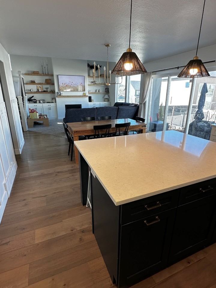 353 N High Ridge Rd - Photo 3 of 20