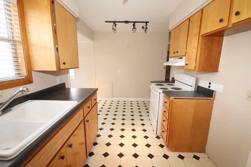 1509 Bel Air Dr #1 - Photo 6 of 27