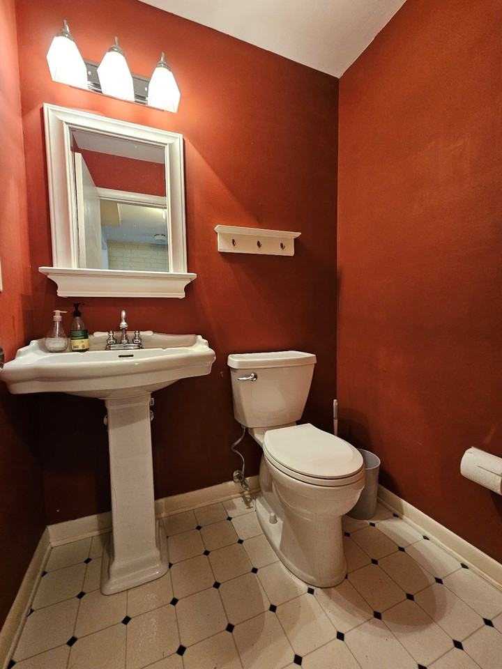 222 Harvest Dr #1 - Photo 6 of 18