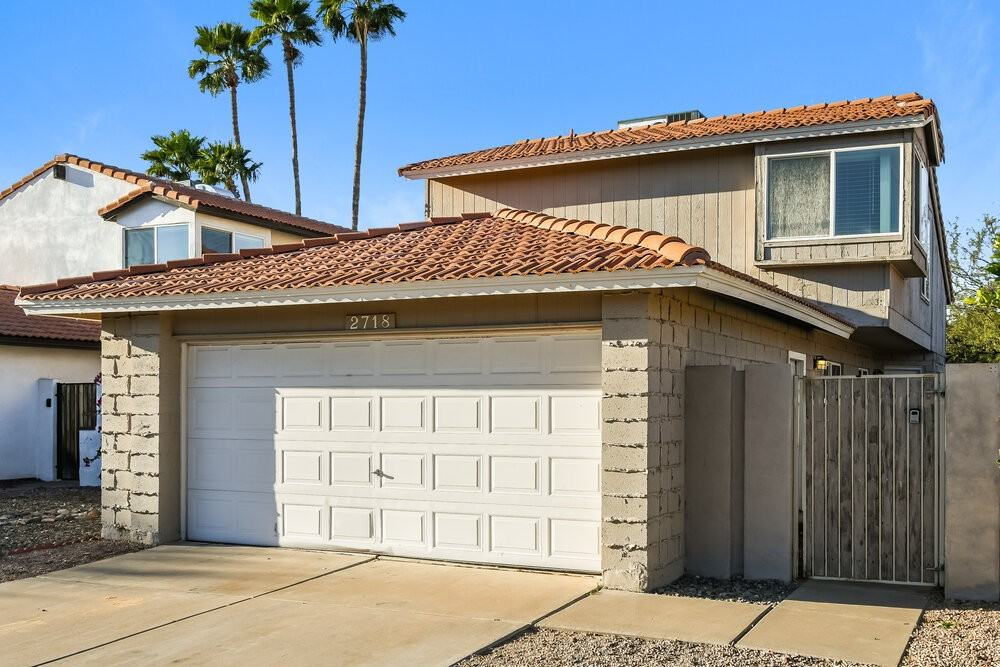 2718 W Brooks St - Photo 4 of 17