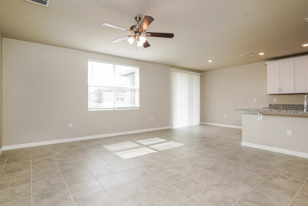 5284 Sanders Oak Trl - Photo 5 of 16