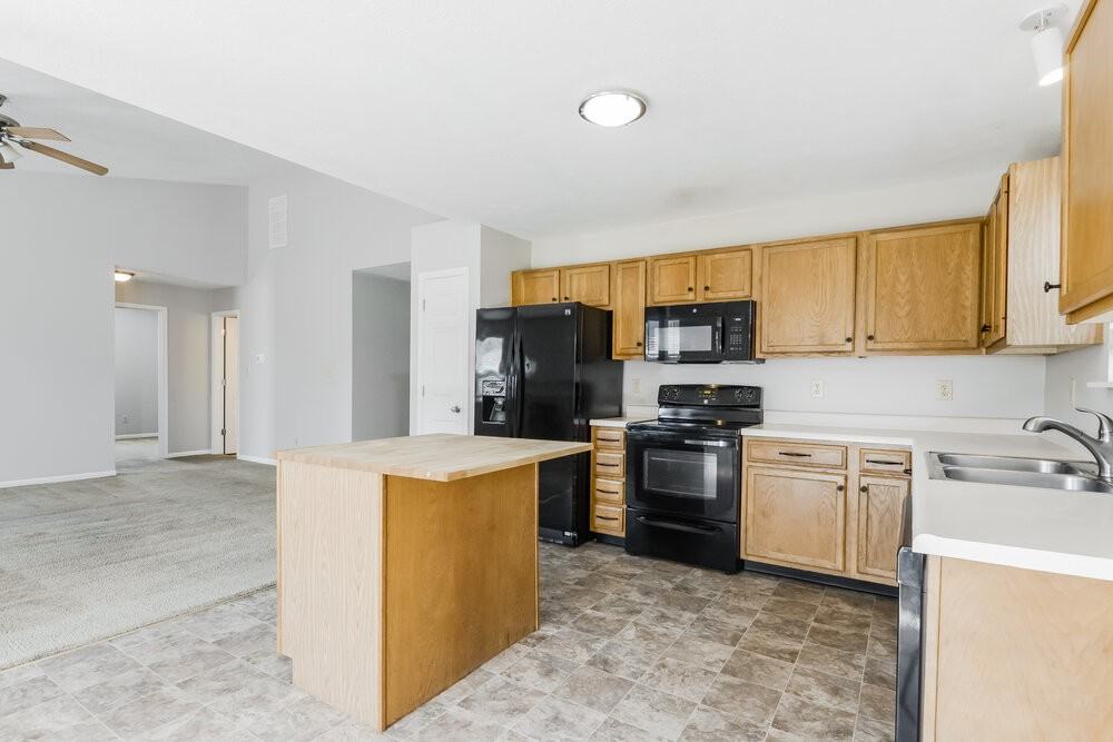 457 Sable Chase - Photo 6 of 16