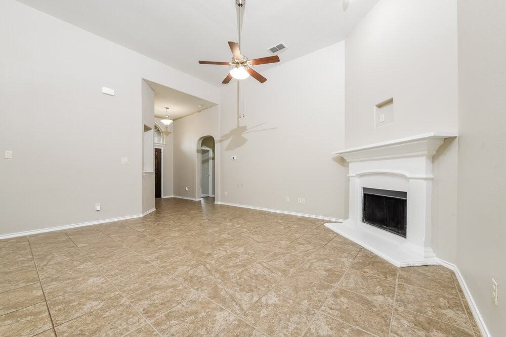 11017 Erinmoor Trl - Photo 4 of 16