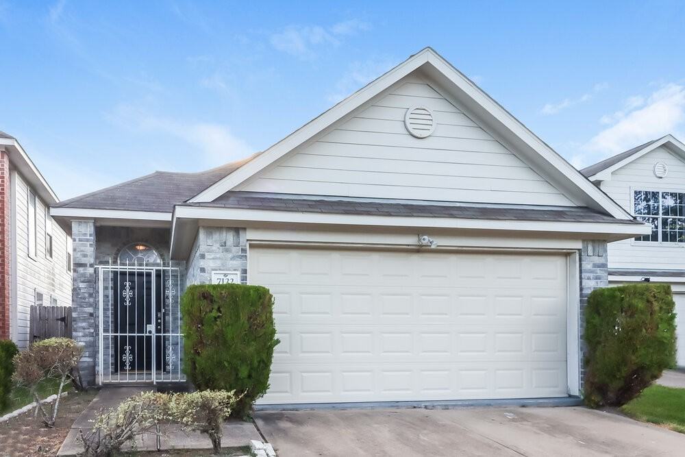 7122 Aurora Falls Ln - Photo 3 of 16