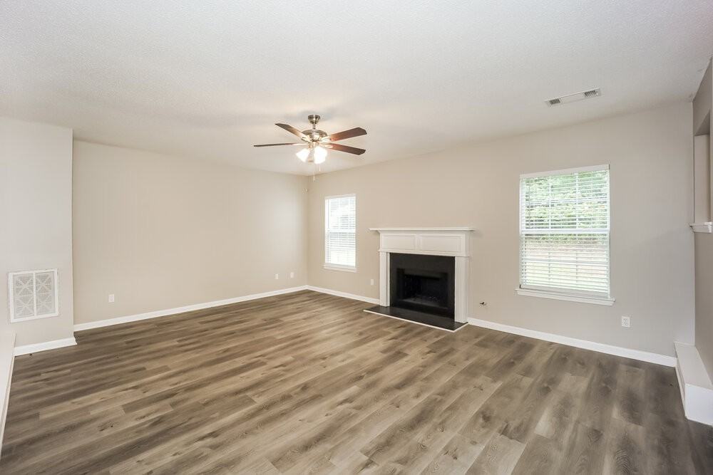 9307 Deer Crossing Dr - Photo 4 of 17