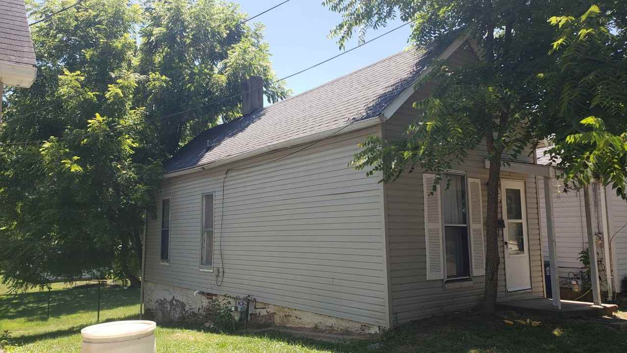 615 E Water St #1 - Photo 2 of 10