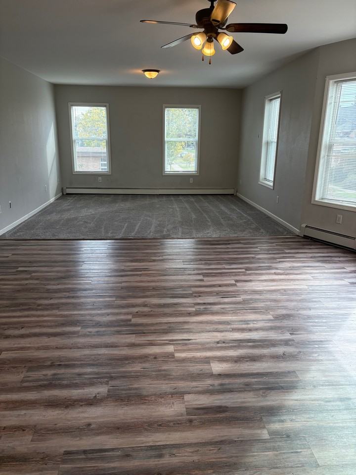 1827/1829 Ogden Ave - 1827 #1827 - Photo 2 of 8