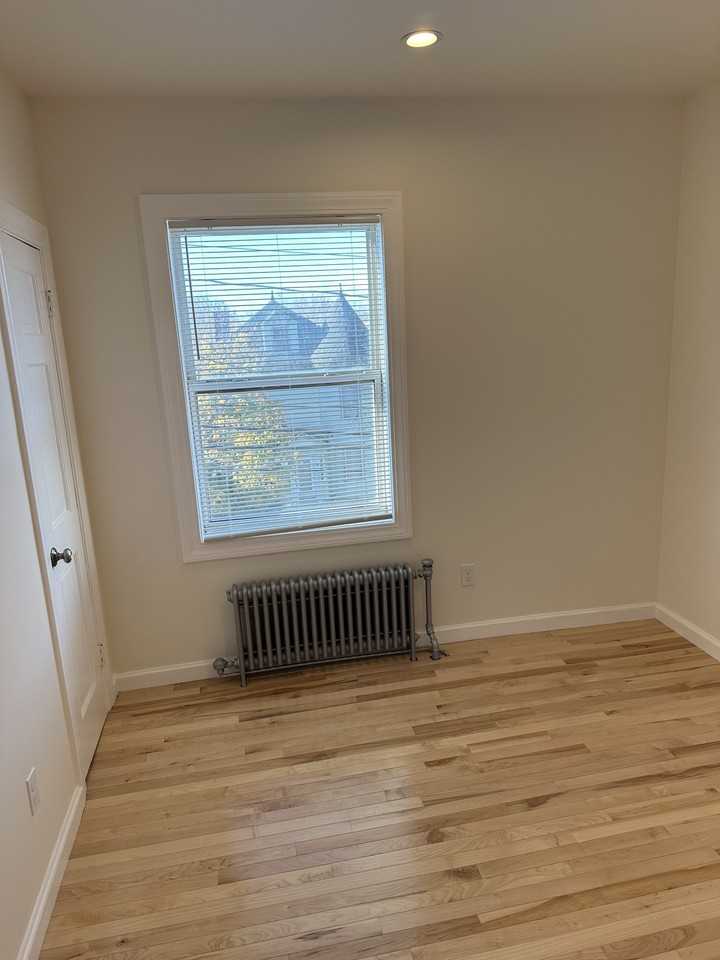 529 Washington Ave #529-3 - Photo 3 of 10