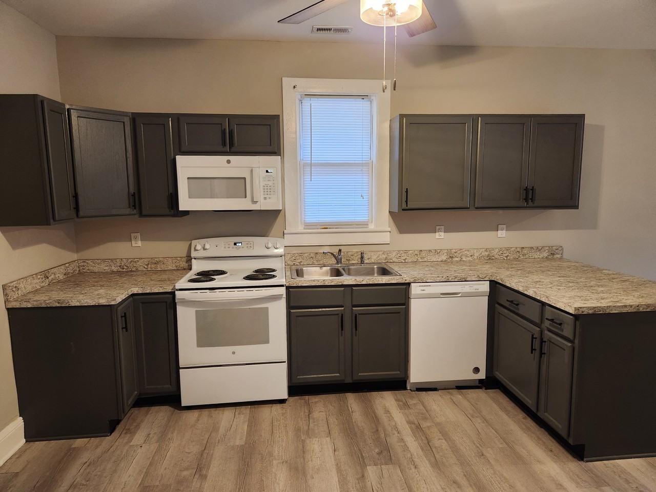 1214 St James St #NA - Photo 3 of 9