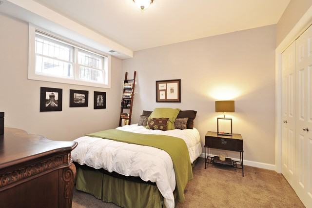 1041 N Marshfield Ave #1 - Photo 7 of 15