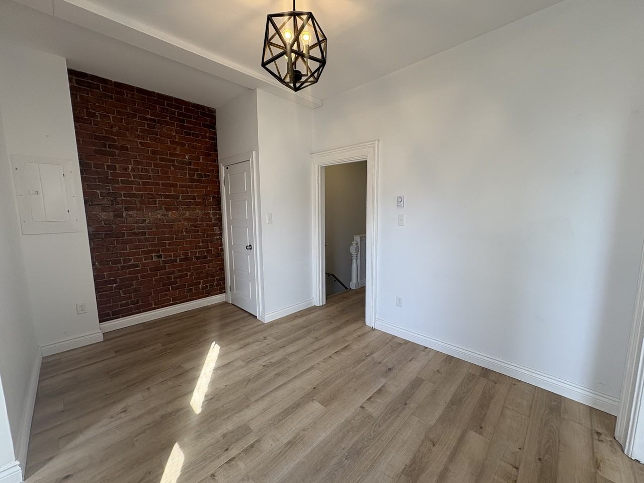 55 Carmarthen Streetapt 2 #55-2 - Photo 5 of 14