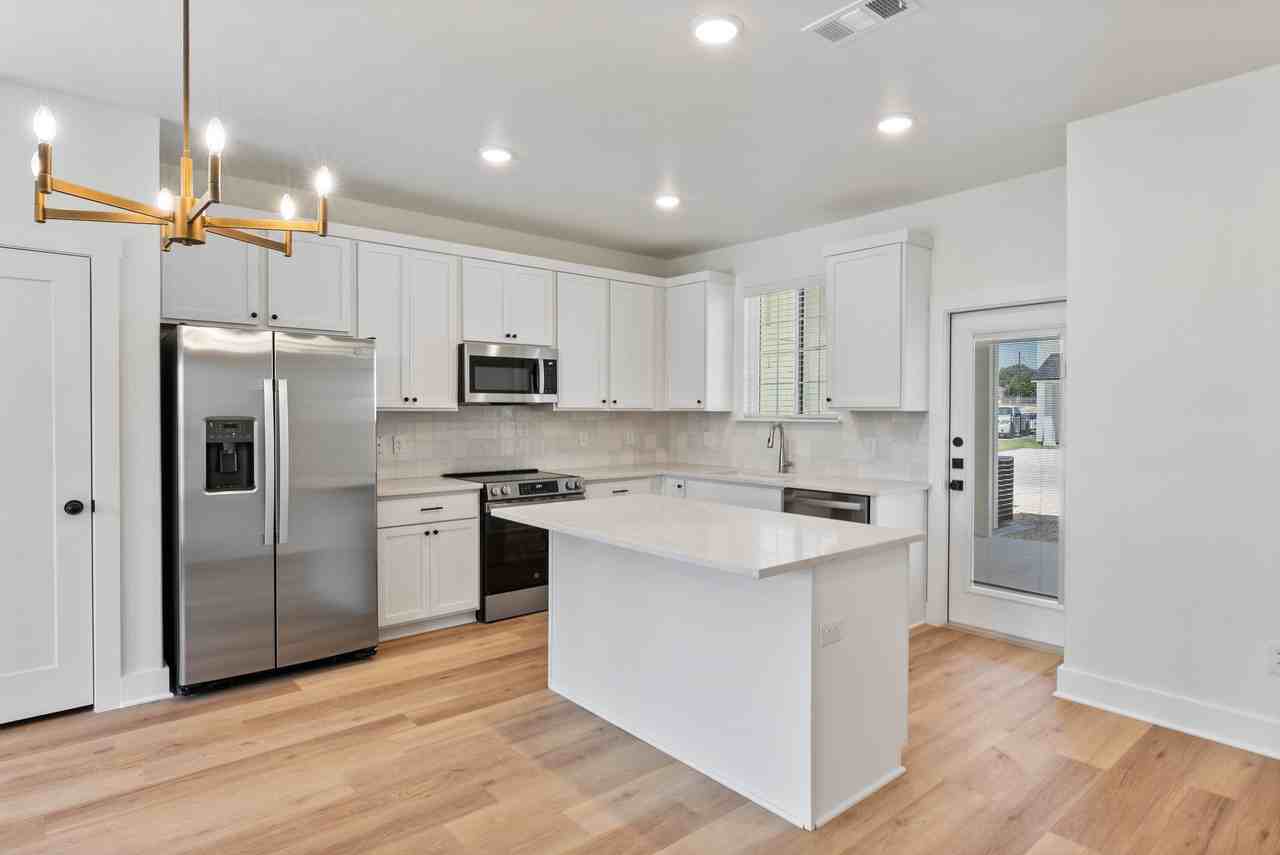 518 Mercado St #518 - Photo 3 of 26