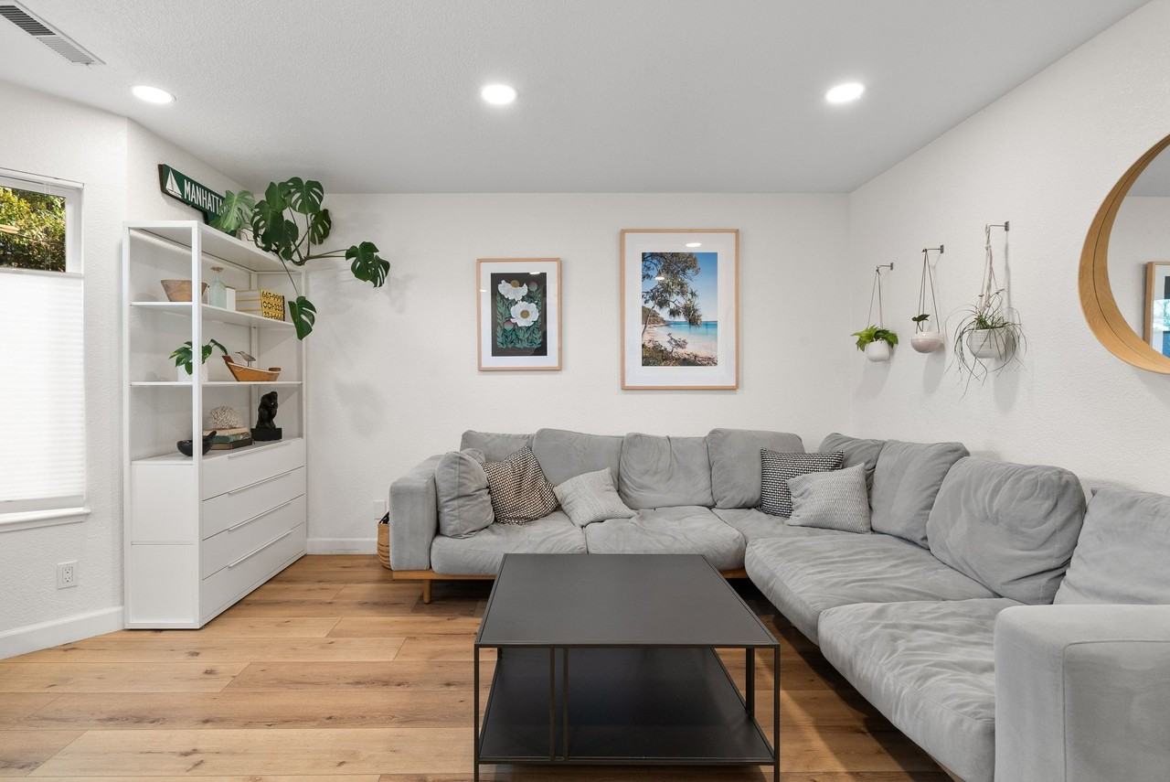 3850 Bramble Ln #1 - Photo 5 of 35