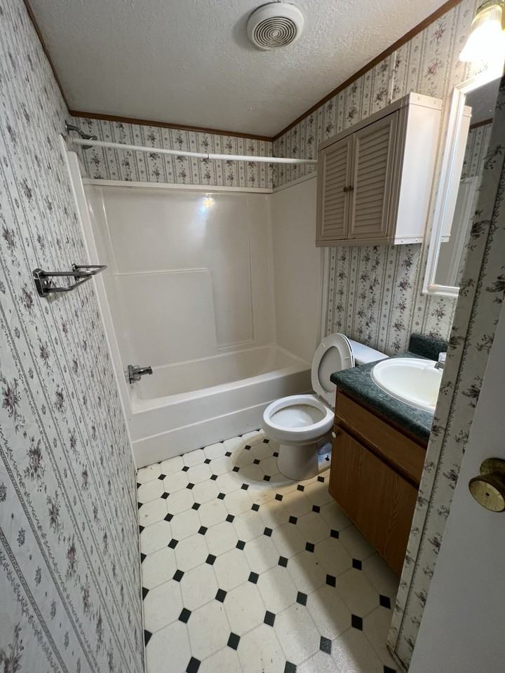 34 Gold Finch Ln #1 - Photo 5 of 10