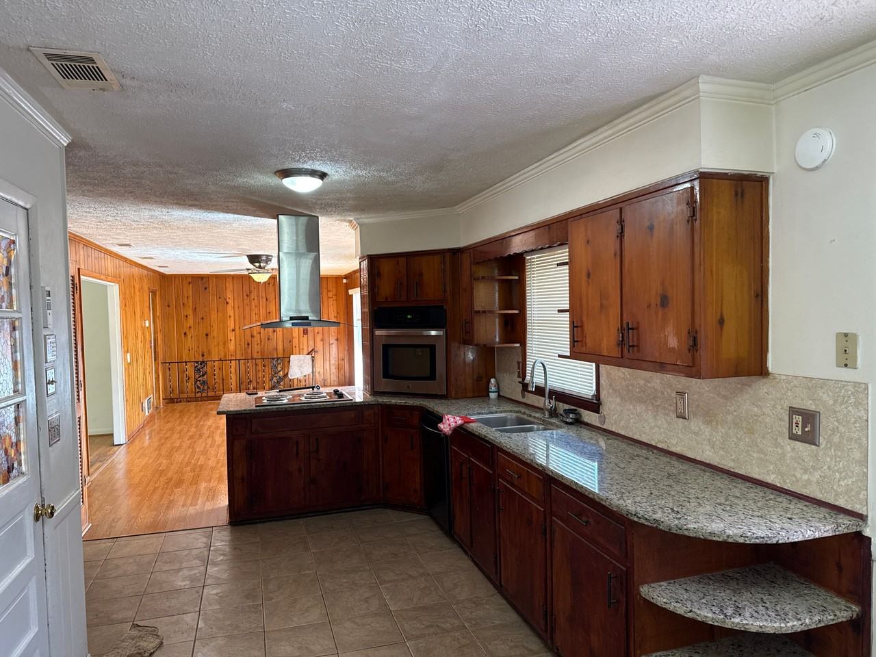 1065 Pleasant Hill Rd - Photo 5 of 31