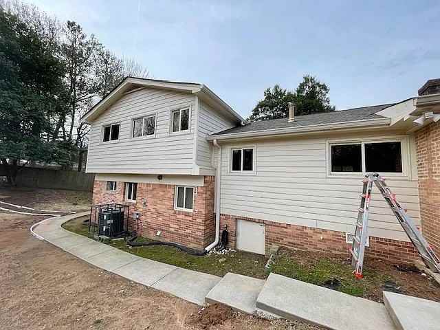 3223 Vanderbilt Ln Nw - Photo 2 of 22