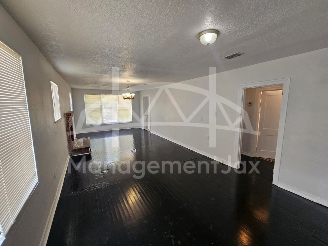 1664 W 15th St #1 - Photo 2 of 11