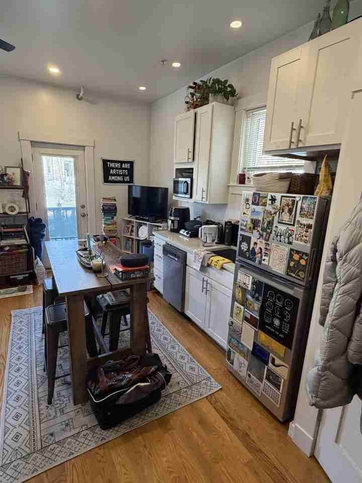 31 Green St #1 - Photo 2 of 16