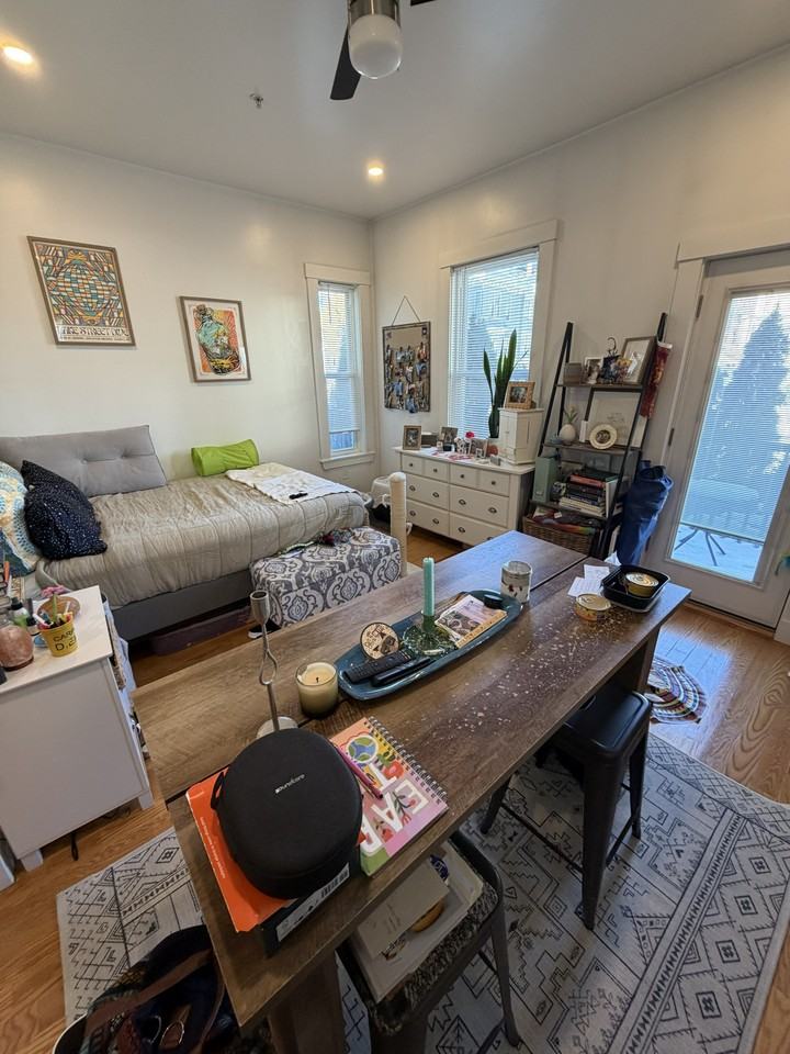 31 Green St #1 - Photo 4 of 16