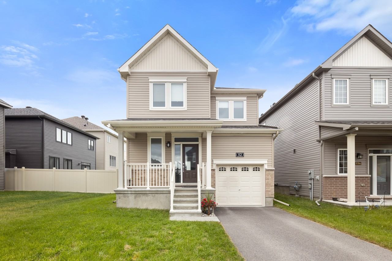 52 Eramosa Crescent - 1 - Photo 3 of 39